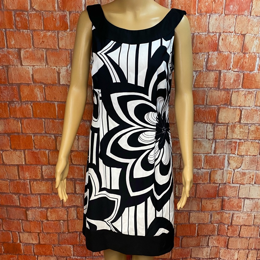 Connected Apparel Black and White Floral‎ Bateau Neck Dress